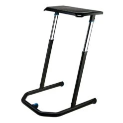 Pedalling Desk Wahoo KICKR